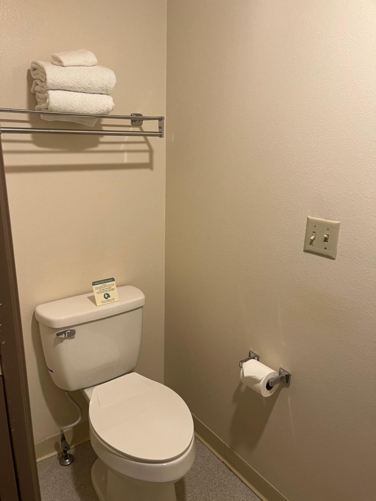 Americas Best Value Inn Kalispell Exteriör bild