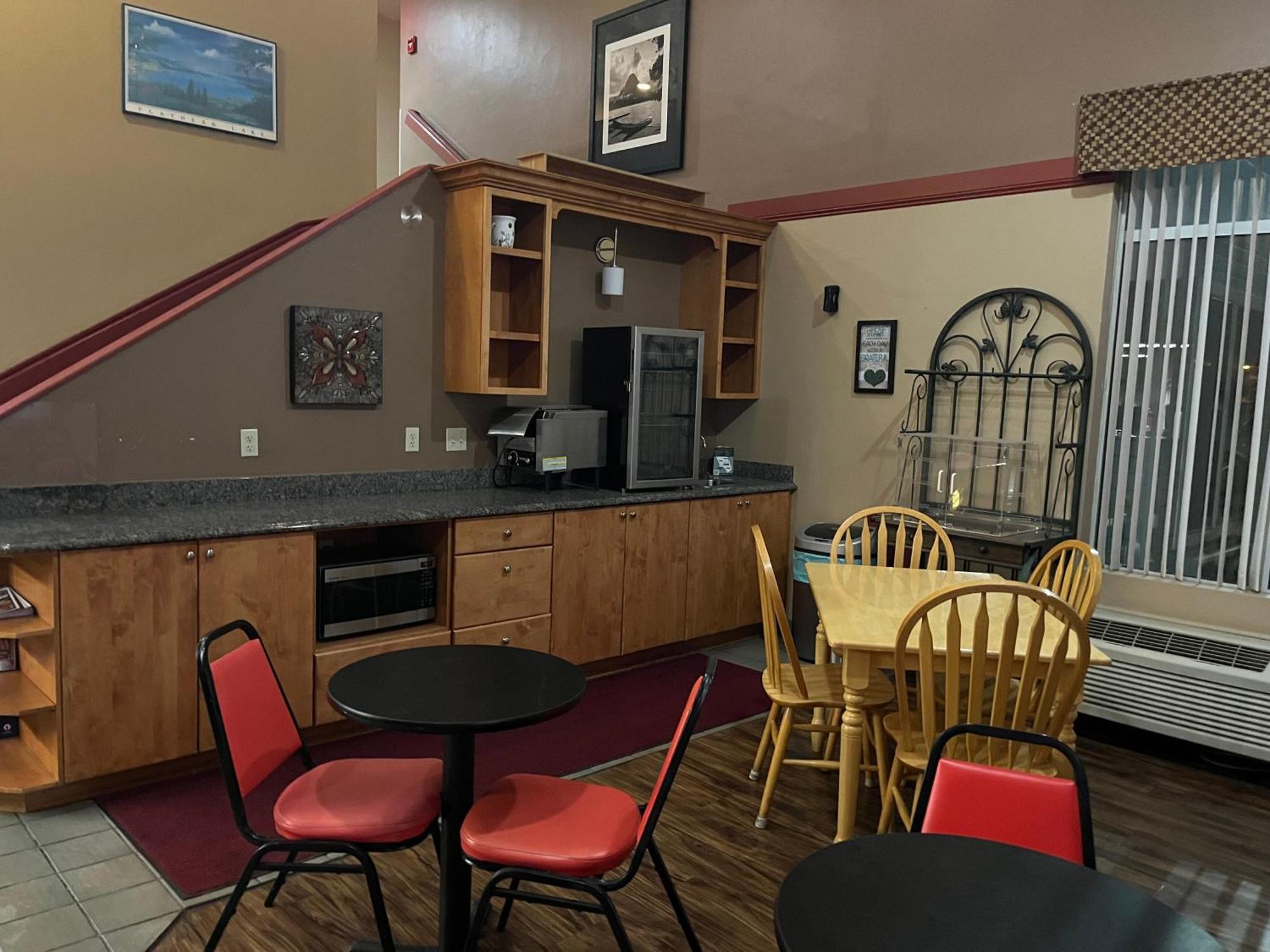 Americas Best Value Inn Kalispell Exteriör bild