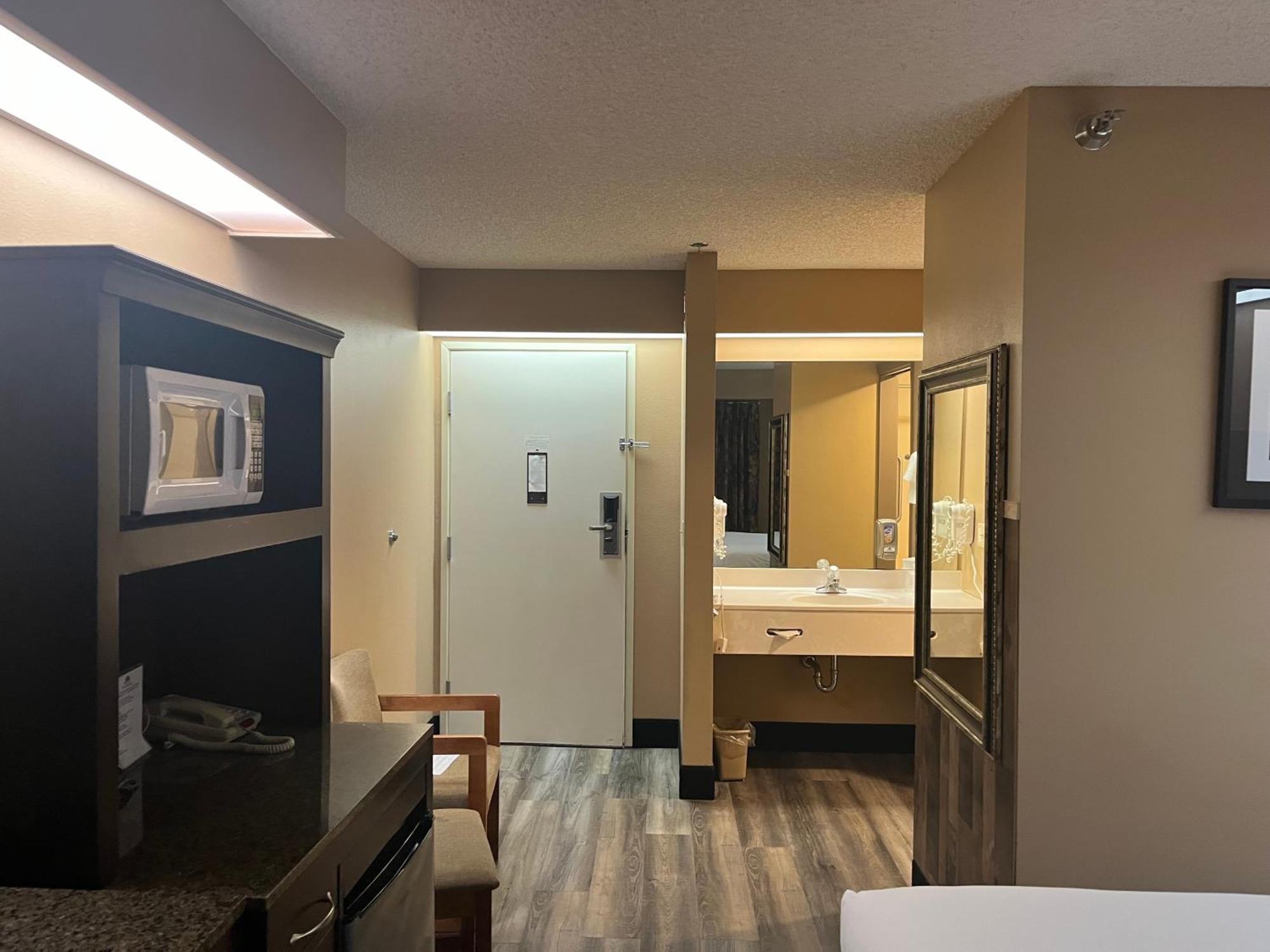 Americas Best Value Inn Kalispell Exteriör bild